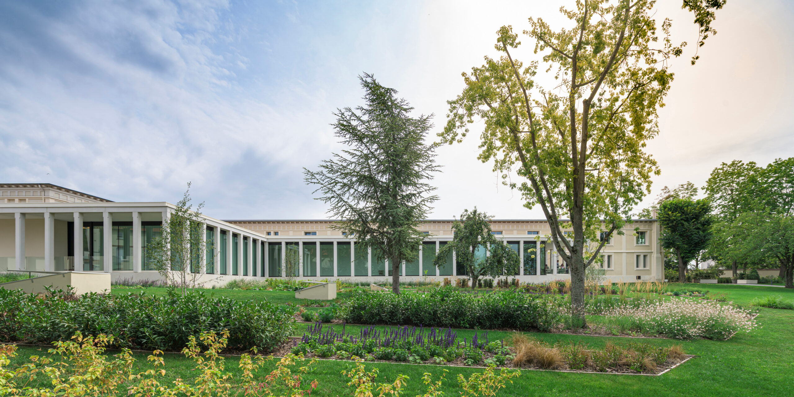 Restructuration et extension du site historique de la Maison de Champagne Taittinger – Reims (51) – 2025